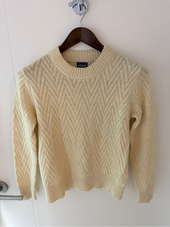 Patagonia Sweaters - Patagonia Cream Chevron-Knit Crew Sweater